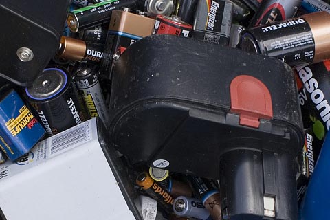 永兴金龟钴酸锂电池回收-电动车电池回收利用-三元锂电池回收